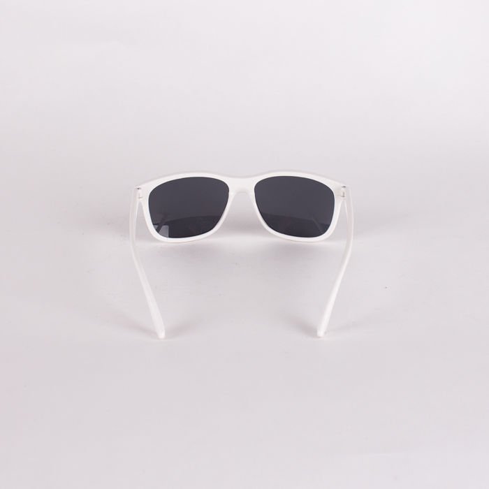 OKULARY PRZECIWSŁONECZNE NERVOUS CLASSIC WHITE