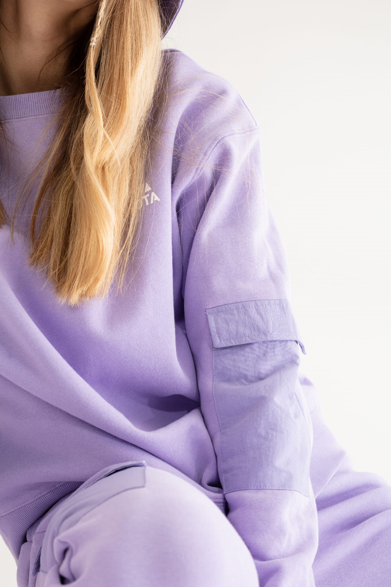 KUBOTA BLUZA UNISEX Z FIOLETOWĄ KIESZONKĄ