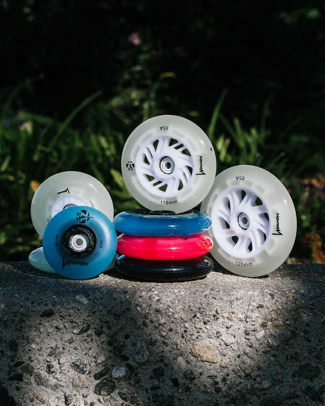 ROLKI FR SKATES SL SEVEN GREY/BLUE 230 LUMINOUS