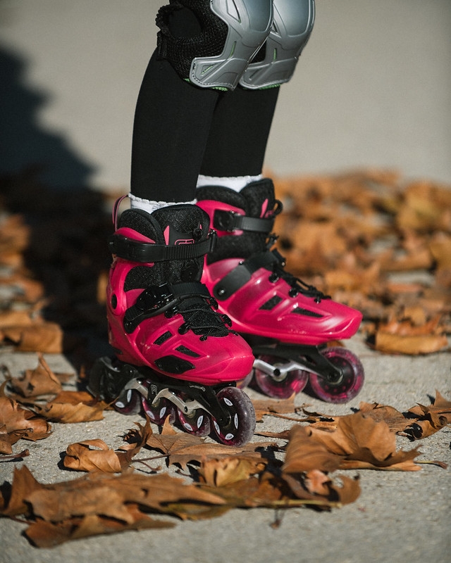 ROLKI FR SKATES AXS PINK - ROLKI JUNIORSKIE REGULOWANE