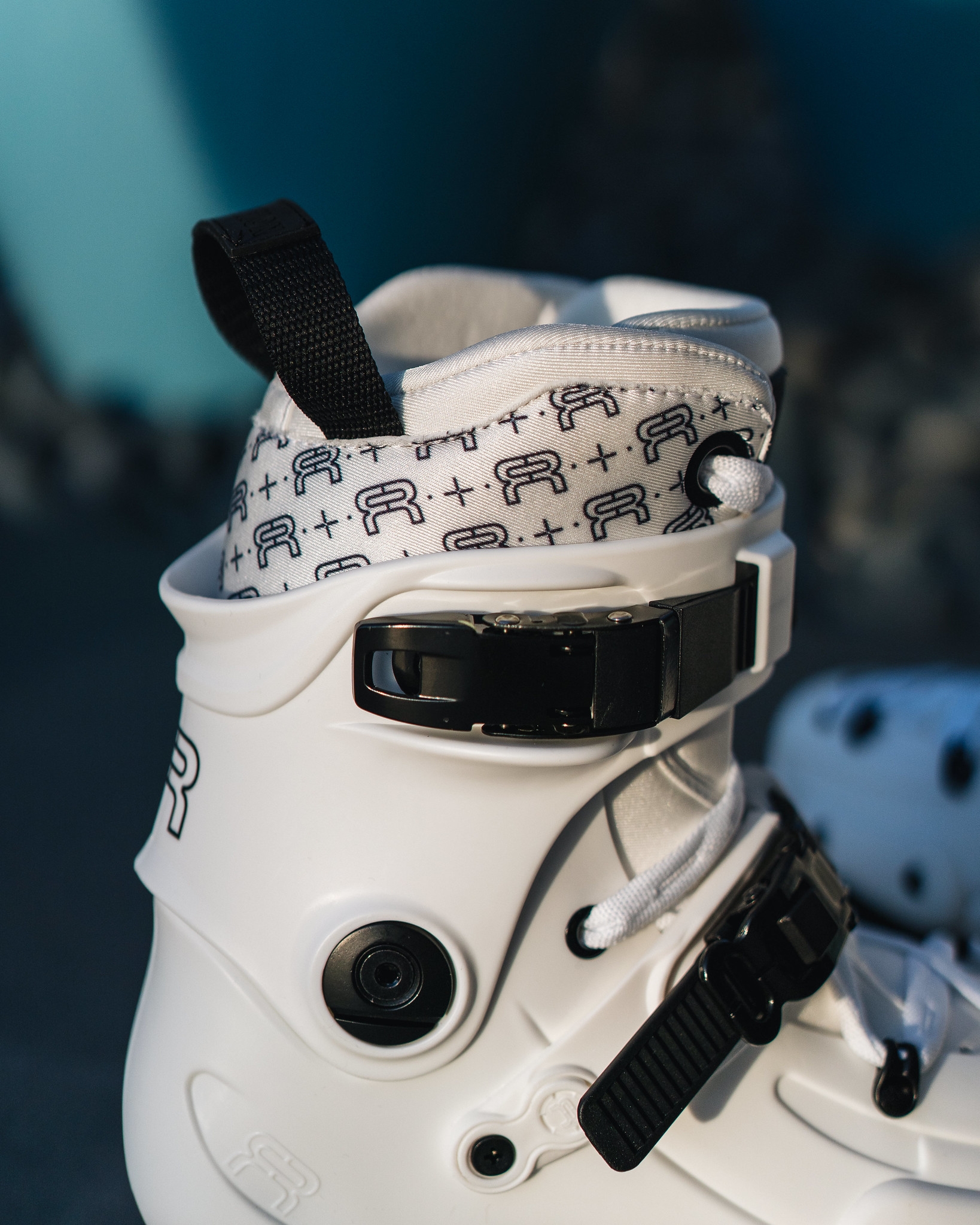 ROLKI FR SKATES FR1 80 DELUXE INTUITION WHITE