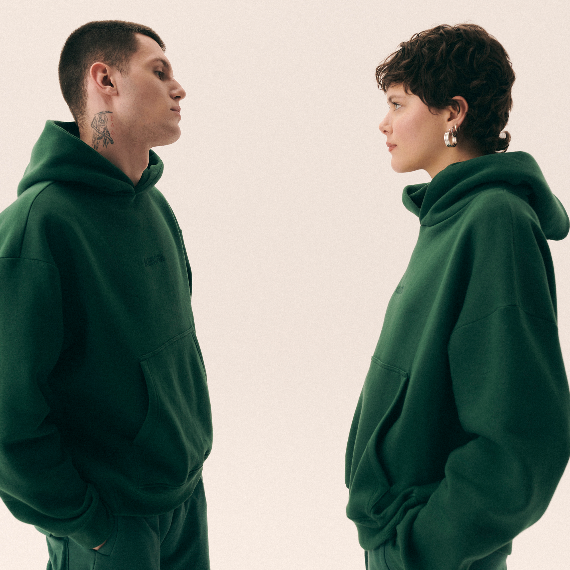 KUBOTA BLUZA OVERSIZE UNISEX Z KAPTUREM ZIELONA