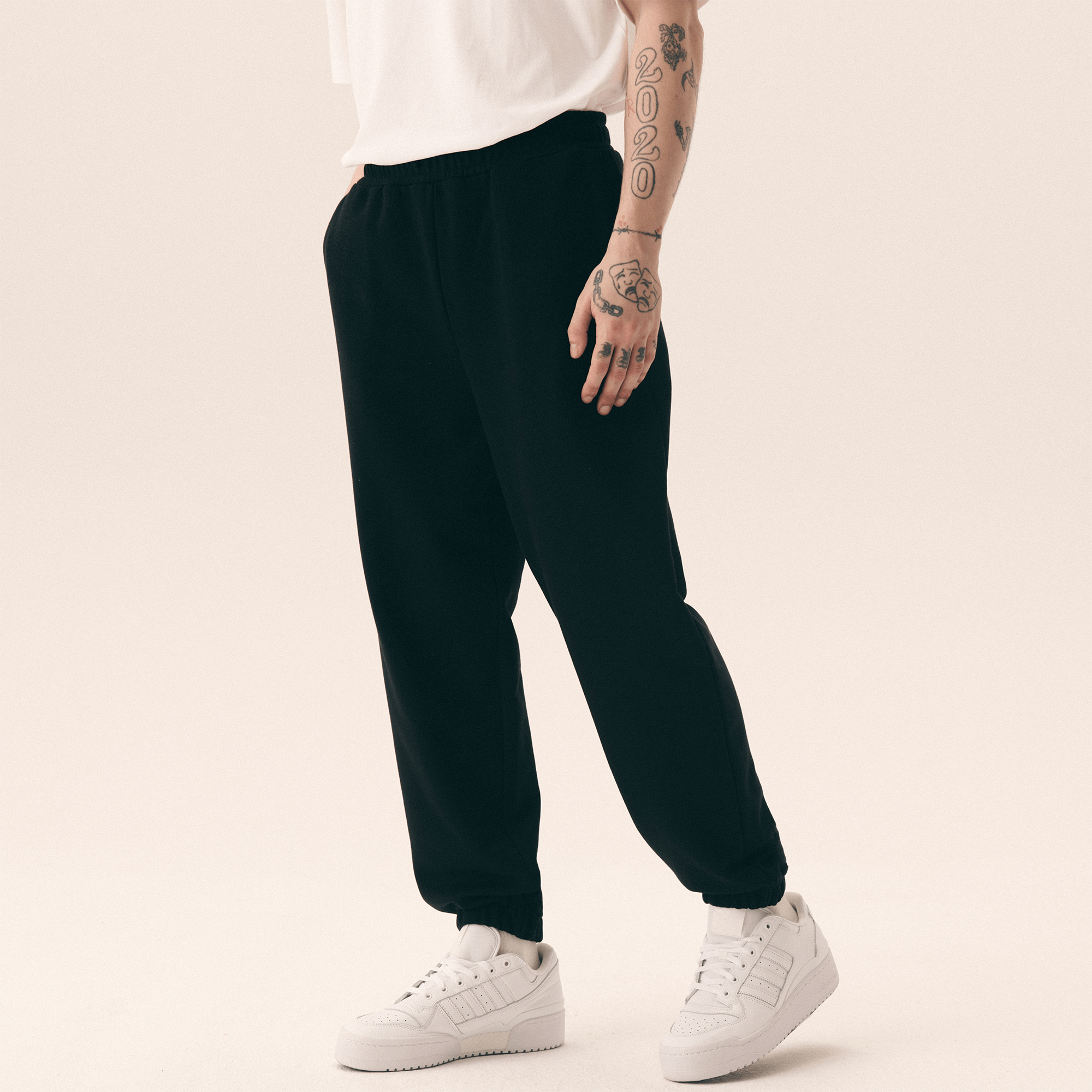 SPODNIE KUBOTA JOGGERY DRESOWE UNISEX CZARNE