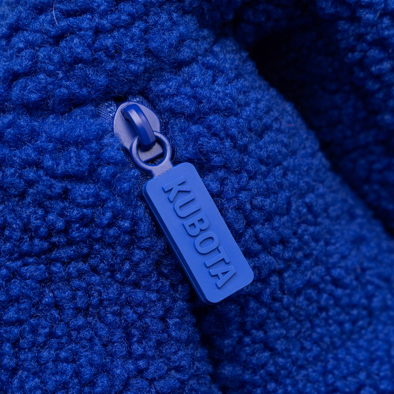 KUBOTA TORBA Z POLARU CUSHY Z BRELOKIEM COMFY CLUB KOBALTOWA