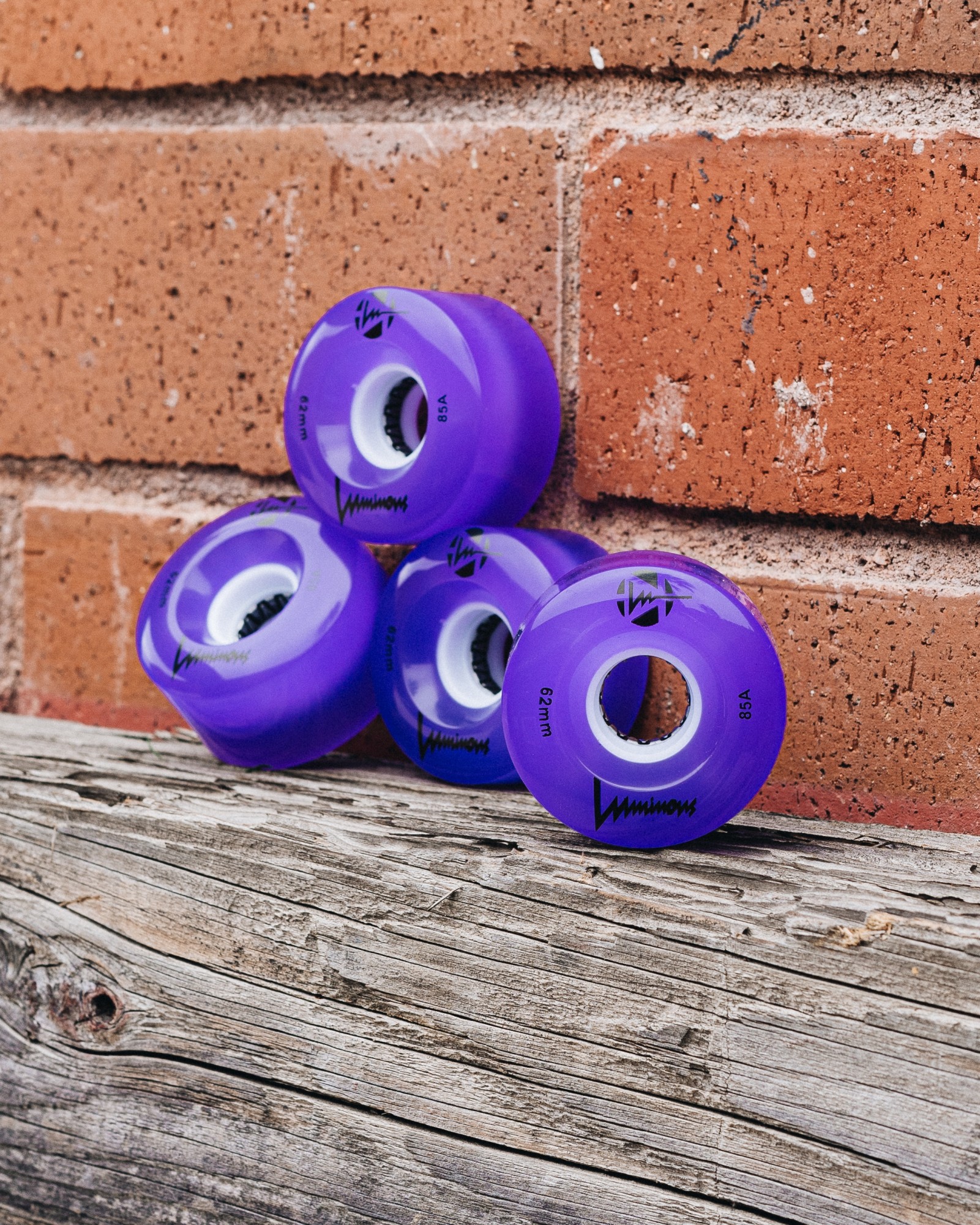 KOŁA LUMINOUS QUAD ŚWIECĄCE DO WROTEK PURPLE 62 MM / 85A X1